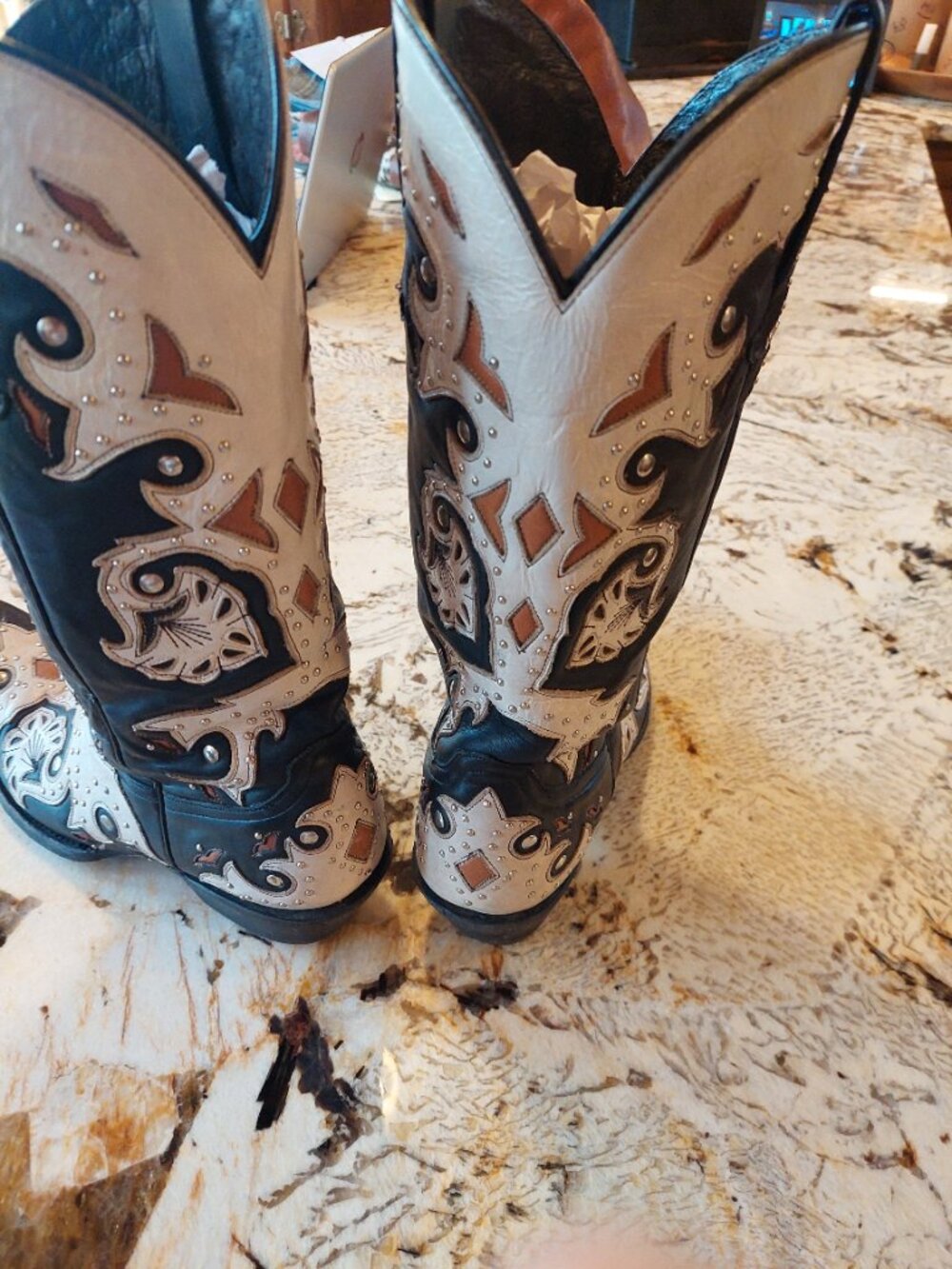 LUCCHESE size 10b Studded Scarlet Black & Natural Inlay Western/Cowgirl Boots. - Picture 4 of 11
